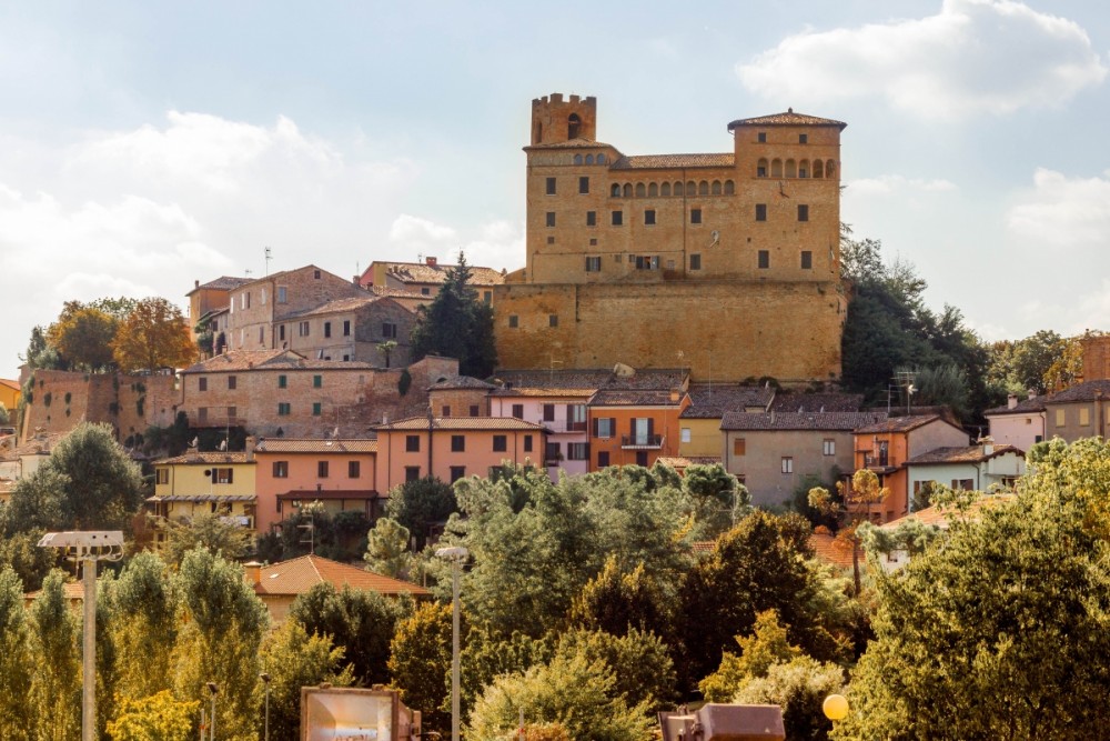 Incontri castel madama sul posto Incontri castel madama sul posto