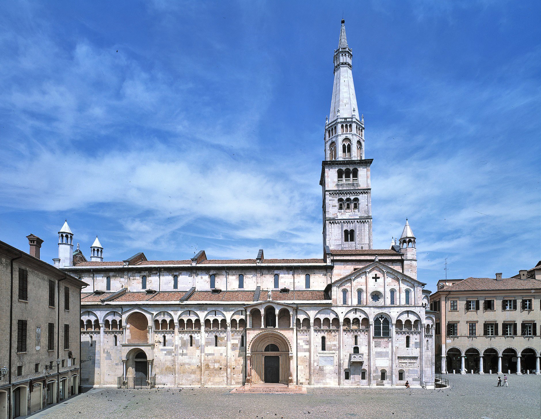 [ParlamiditER] Modena, un racconto nella storia Travel Emilia Romagna