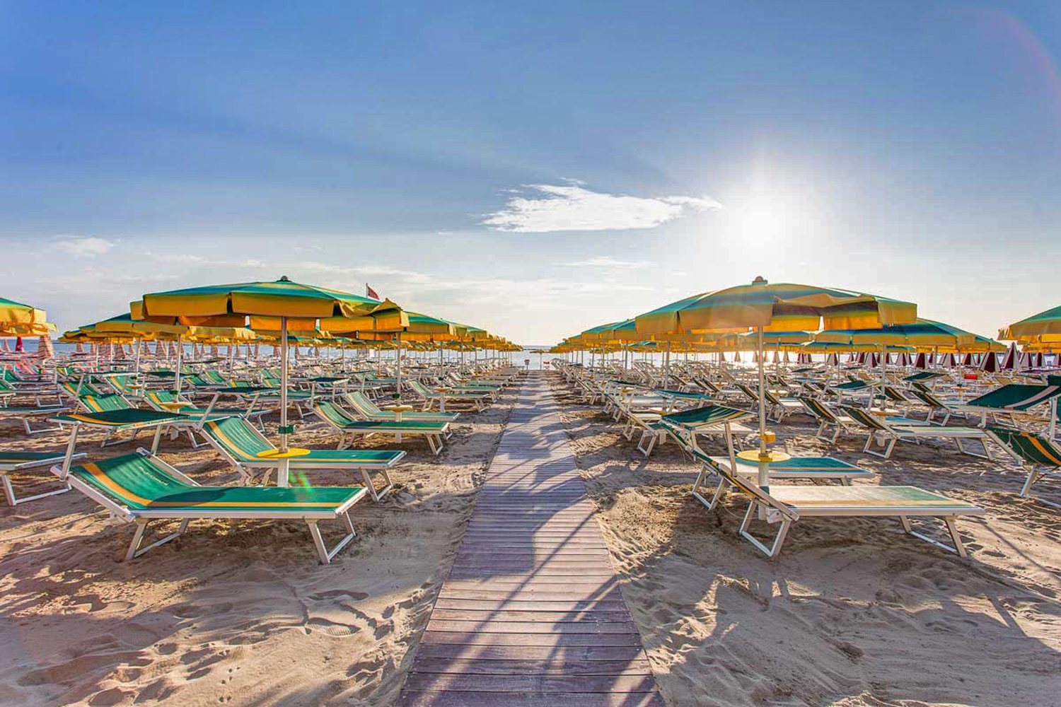 Spiagge di Cesenatico | Foto tratta da www.hotelcrocedelsud.it
