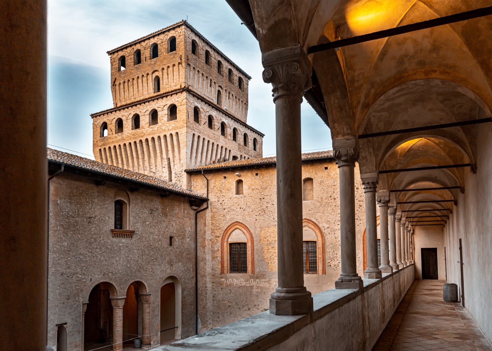 Castello di Torrechiara Ph. Floriana Avellino via shutterstock