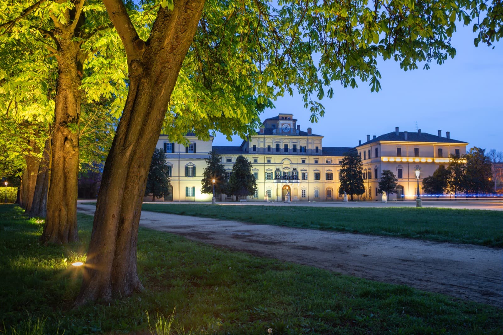 Parma, Palazzo Ducale Ph. Renata Sedmakova via shutterstock solo uso editoriale