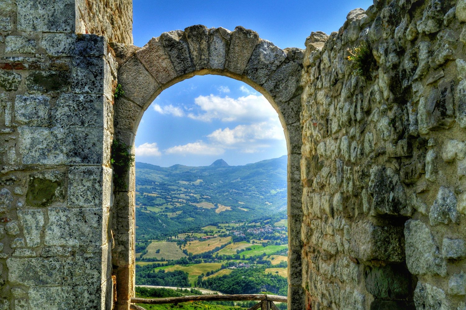 Petrella Guidi (RN), Balcone di Piero