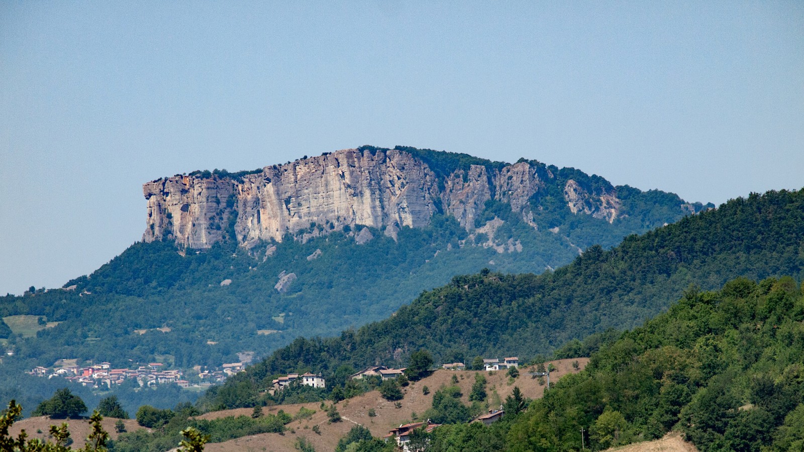 Pietra di Bismantova | Foto di Paul Barker Hemings