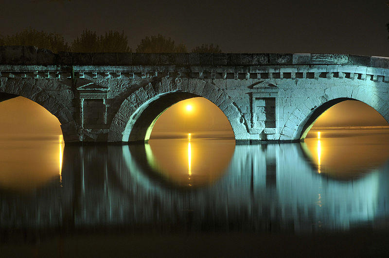 WLM 2015
#WikiLovesViaEmilia 3° classificata – Rimini, Ponte di Tiberio, ph. Gianluca Moretti CC-BY-SA 3.0