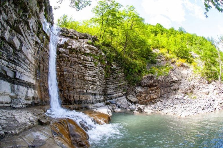 [ParlamiditER] In camper alle Cascate del Perino