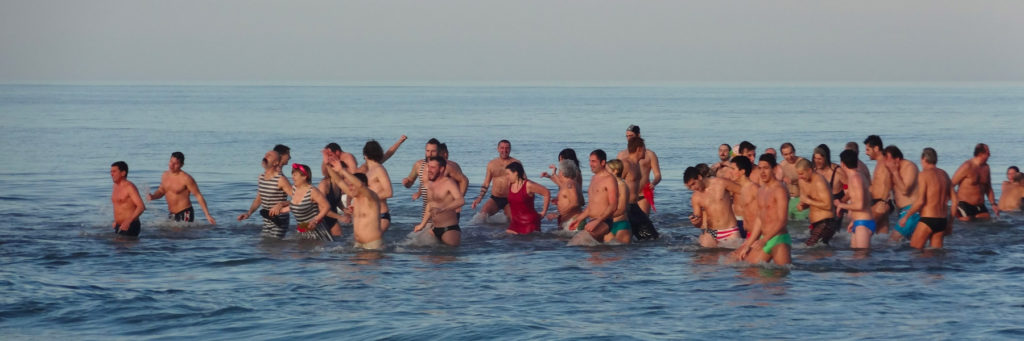 Epifania in Emilia Romagna, Cervia "il tuffo della Befana"