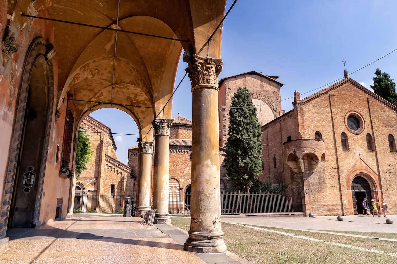 Bologna, Santo Stefano Square 