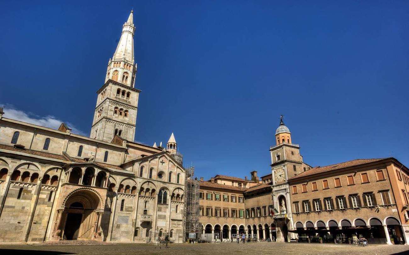 Modena, Piazza Grande 