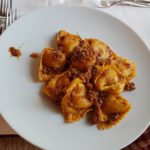 Ferrara, Cappellacci di zucca al ragù, ph. ferraraterraeacqua.it