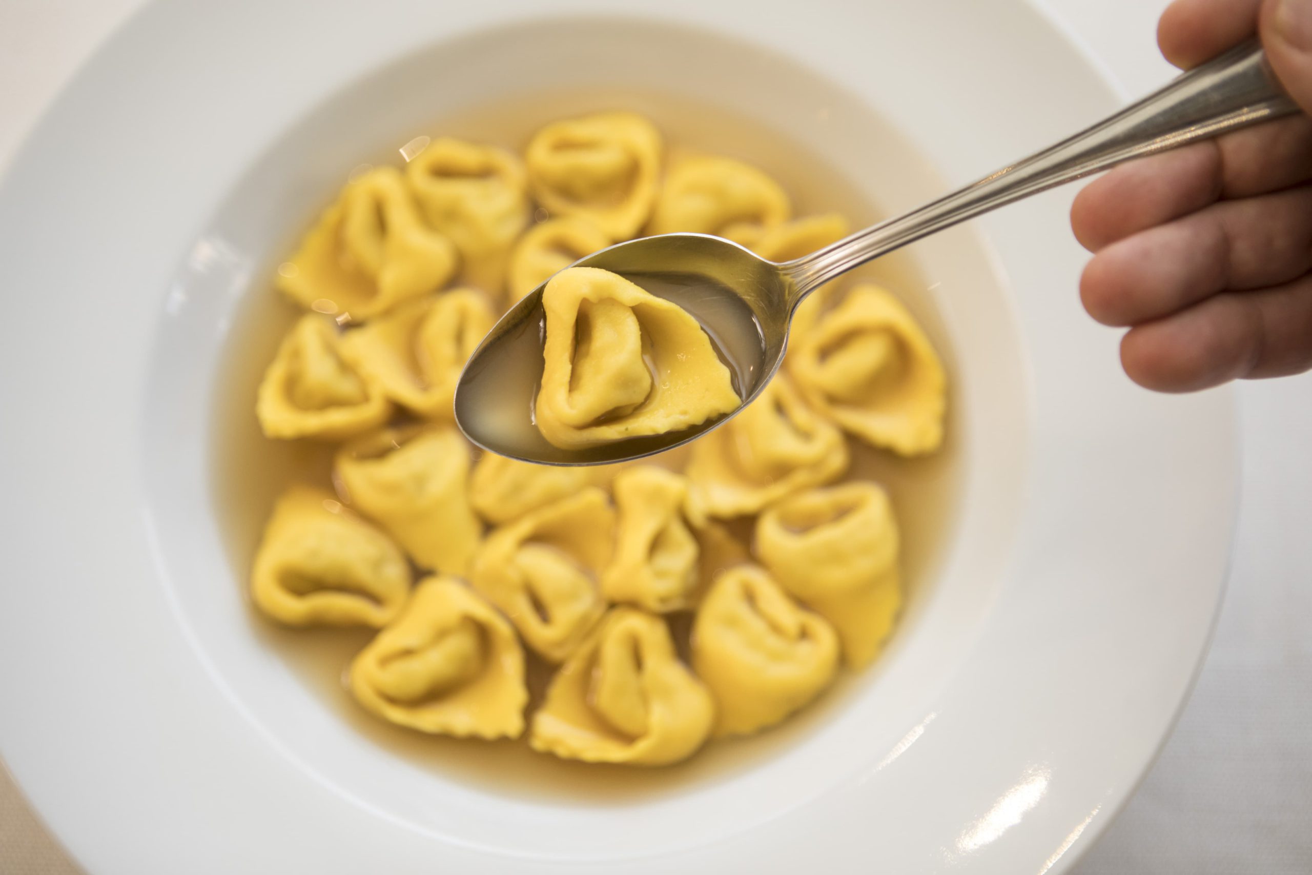 Ferrara, cappelletti in brodo | Ph. LeImmagini CC BY NC SA 3.0