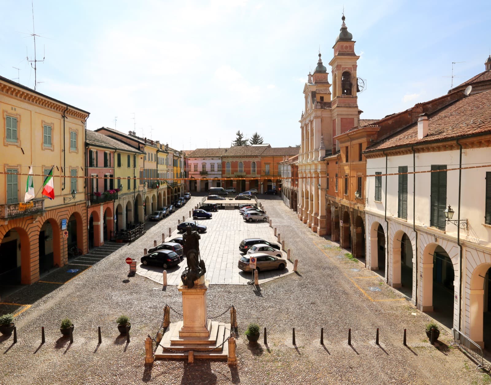 Guastalla, Piazza Mazzini Ph. Sailko