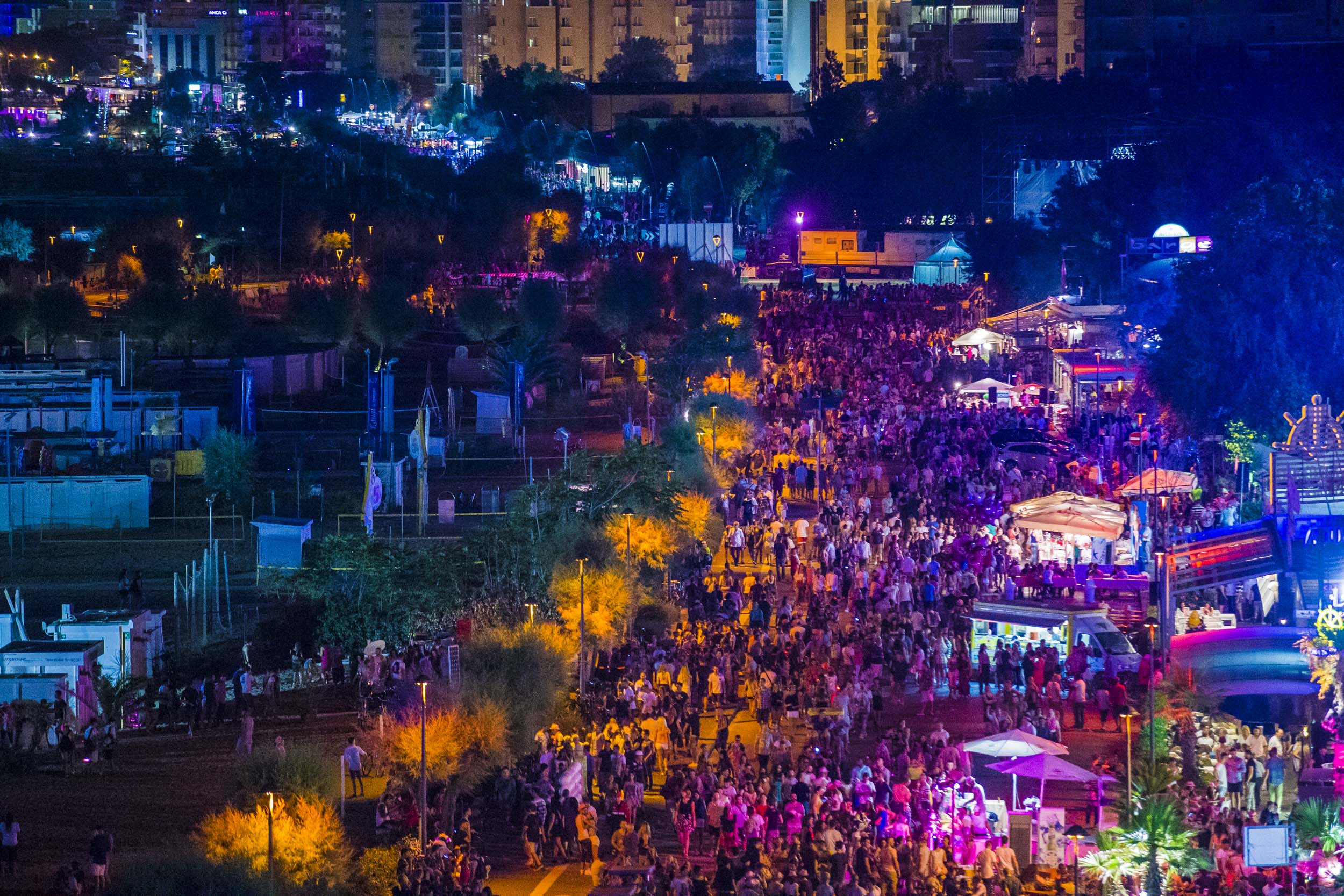 Notte Rosa, Rimini | Foto © Luca/ Lucchesi/ Giorgio Salvatori/ officinaphotografica.com