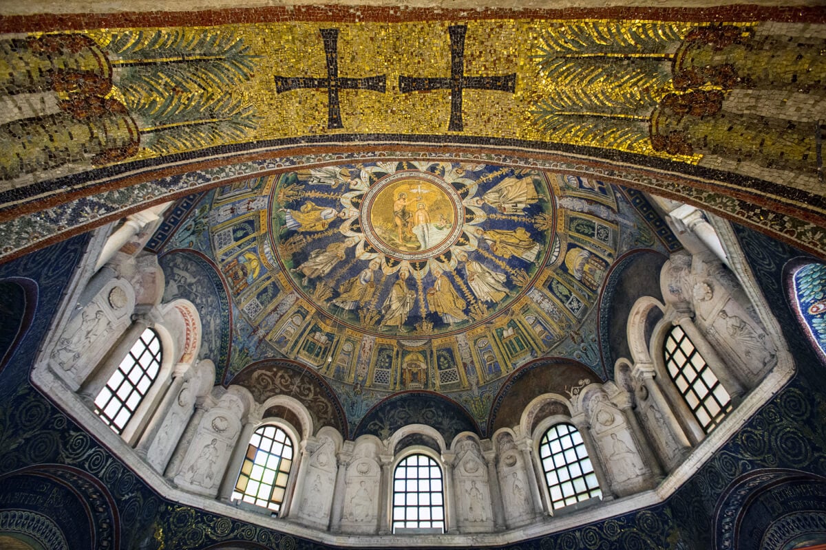 Battistero Neoniano, Ravenna