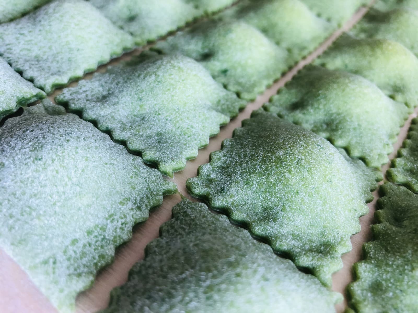 Nettle Ravioli with Prawn Filling | Ph. FedeCortezzi