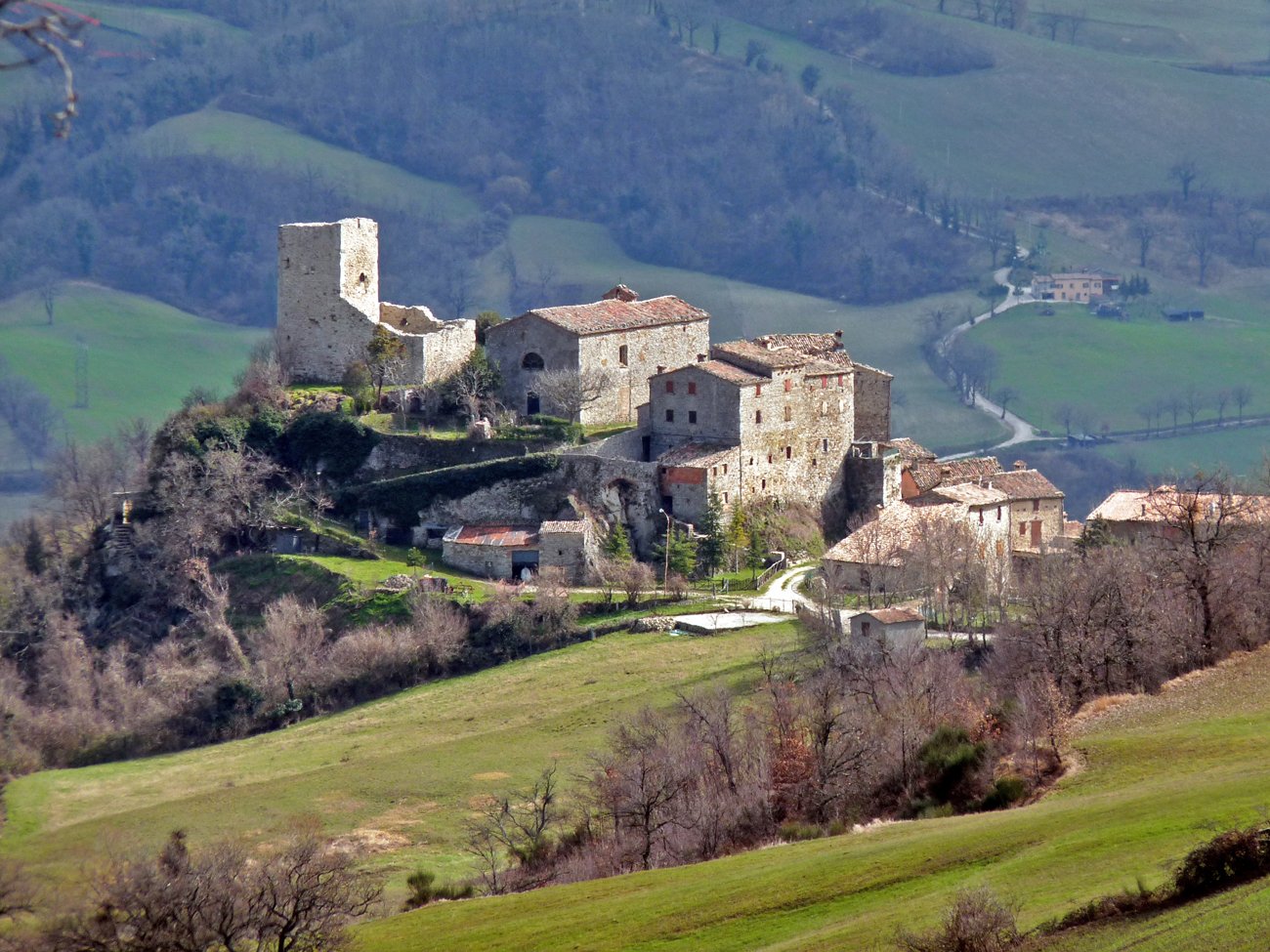 Petrella Guidi (RN), Balconies of Piero