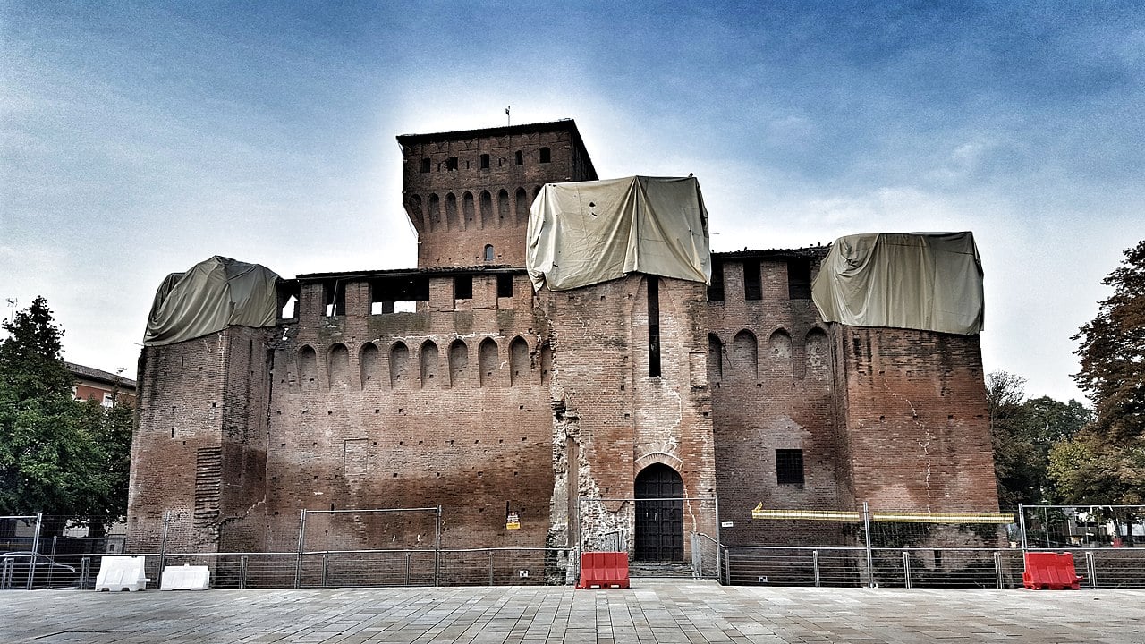 Rocca Estense San Felice Sul Panaro post sisma 2012 | Ph. Giorgio Bocchi via Wikipedia