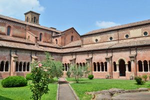 L’abbazia medievale di Chiaravalle della Colomba