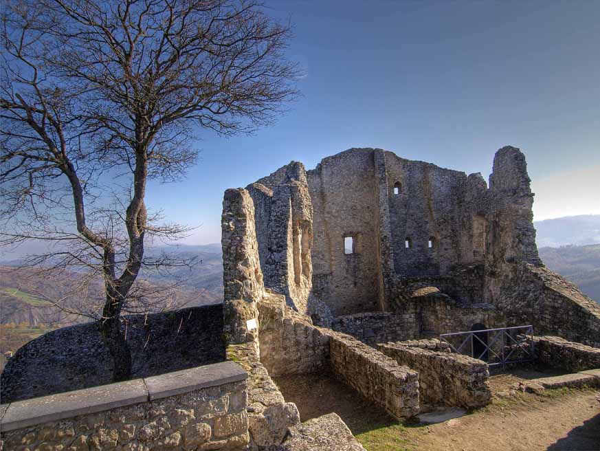 castello canossa