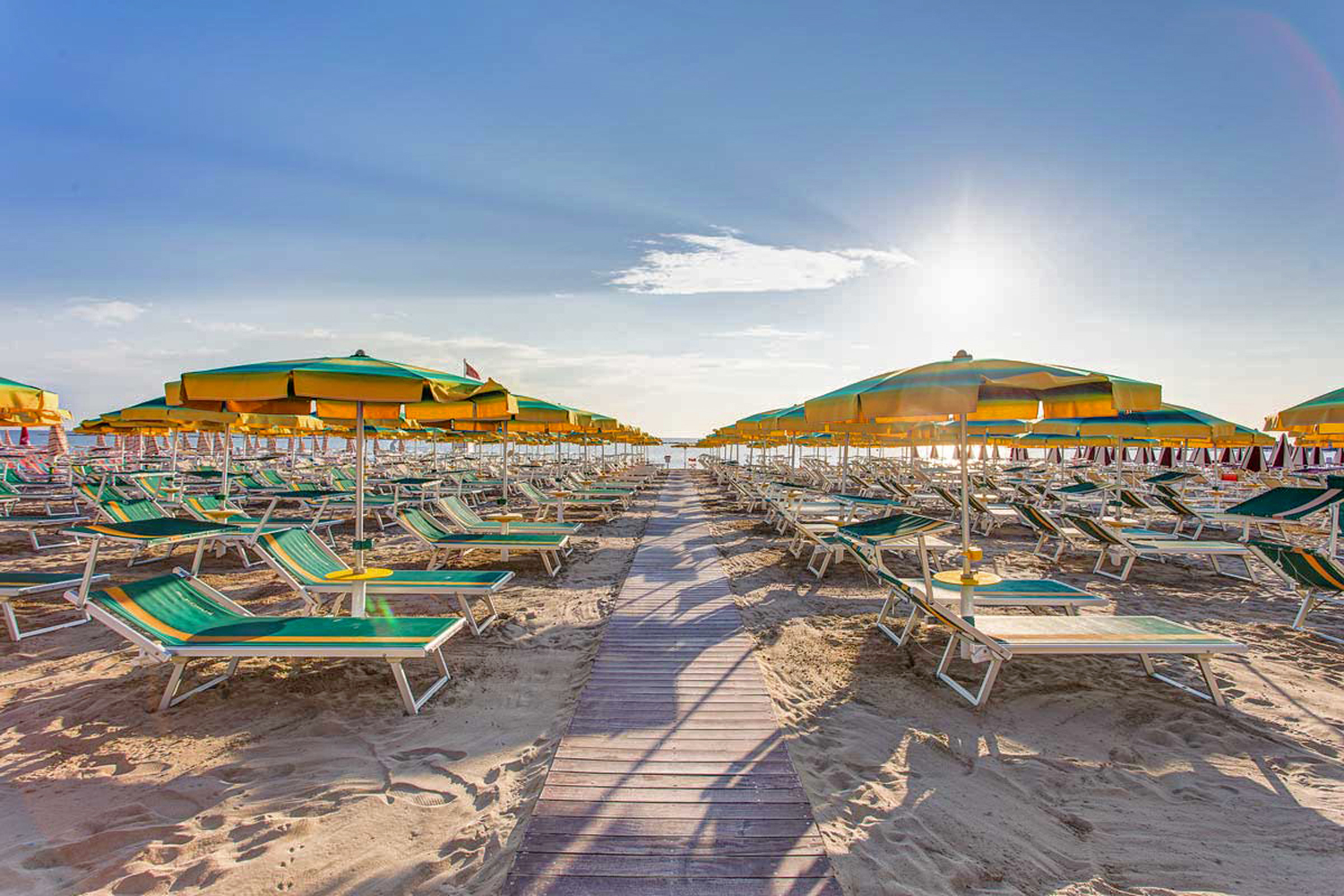 Spiagge di Cesenatico | Foto tratta da www.hotelcrocedelsud.it