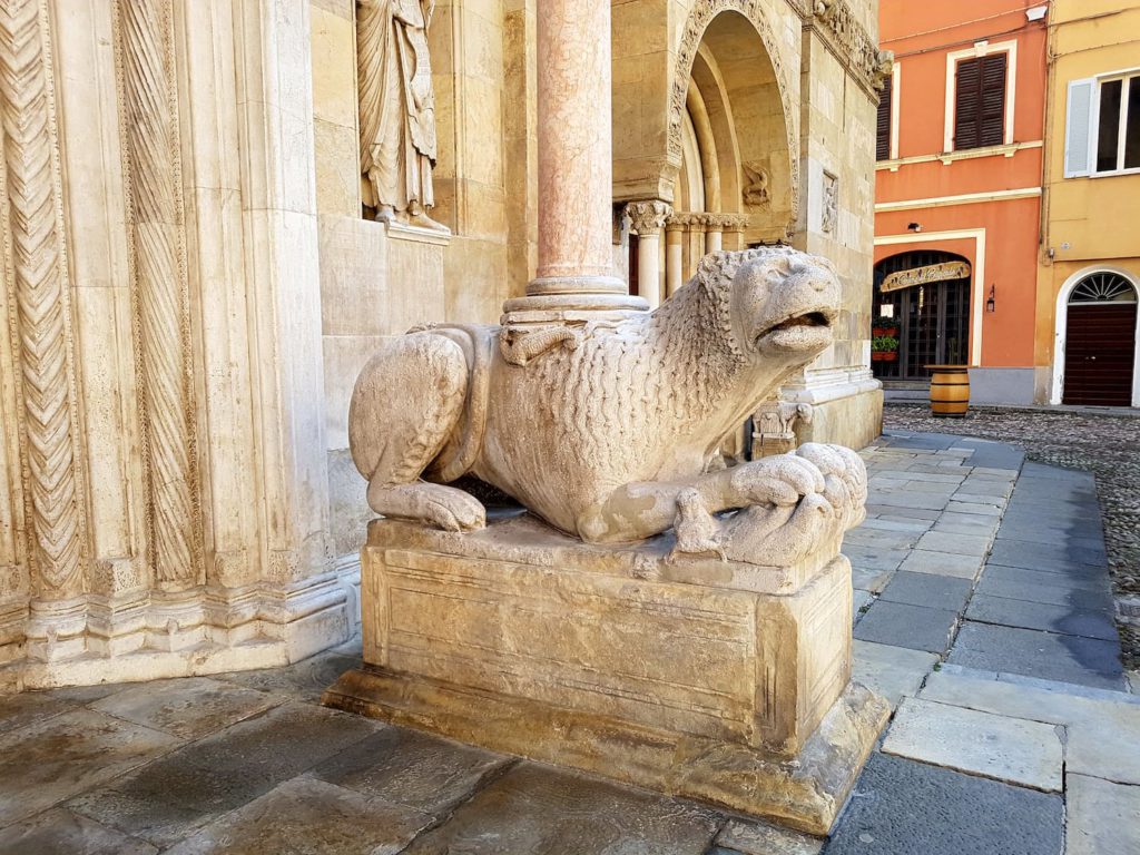 Duomo – leone, ph. opi1010