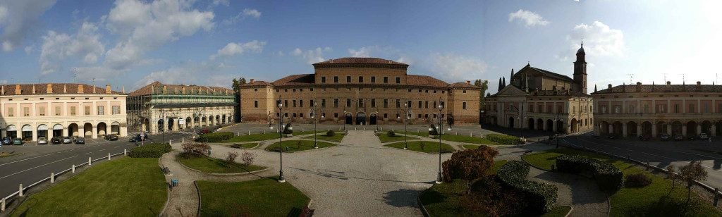 Gualtieri - Piazza Bentivoglio