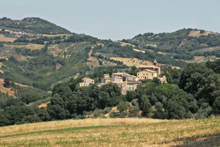 Cerreto di Saludecio: an abandoned village in Emilia-Romagna