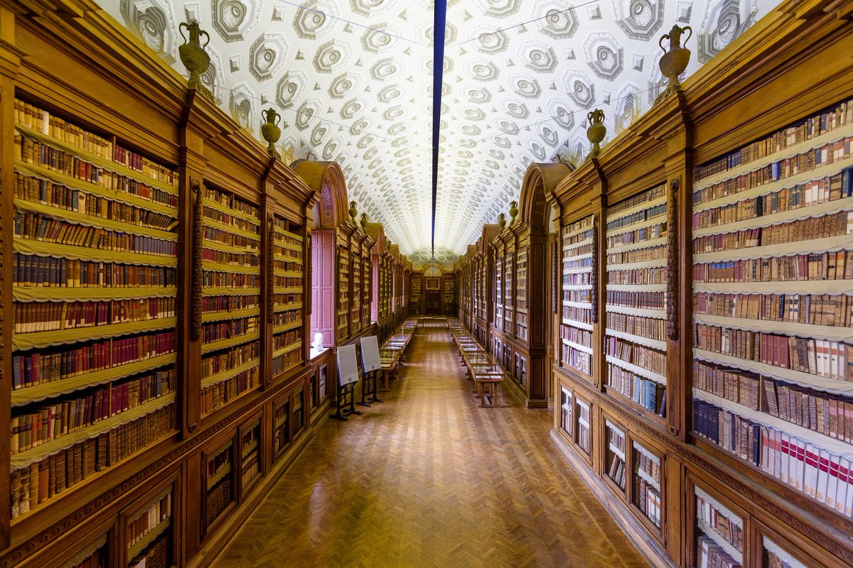 Biblioteca Palatina, Parma | Ph. @iat_parma via Twitter