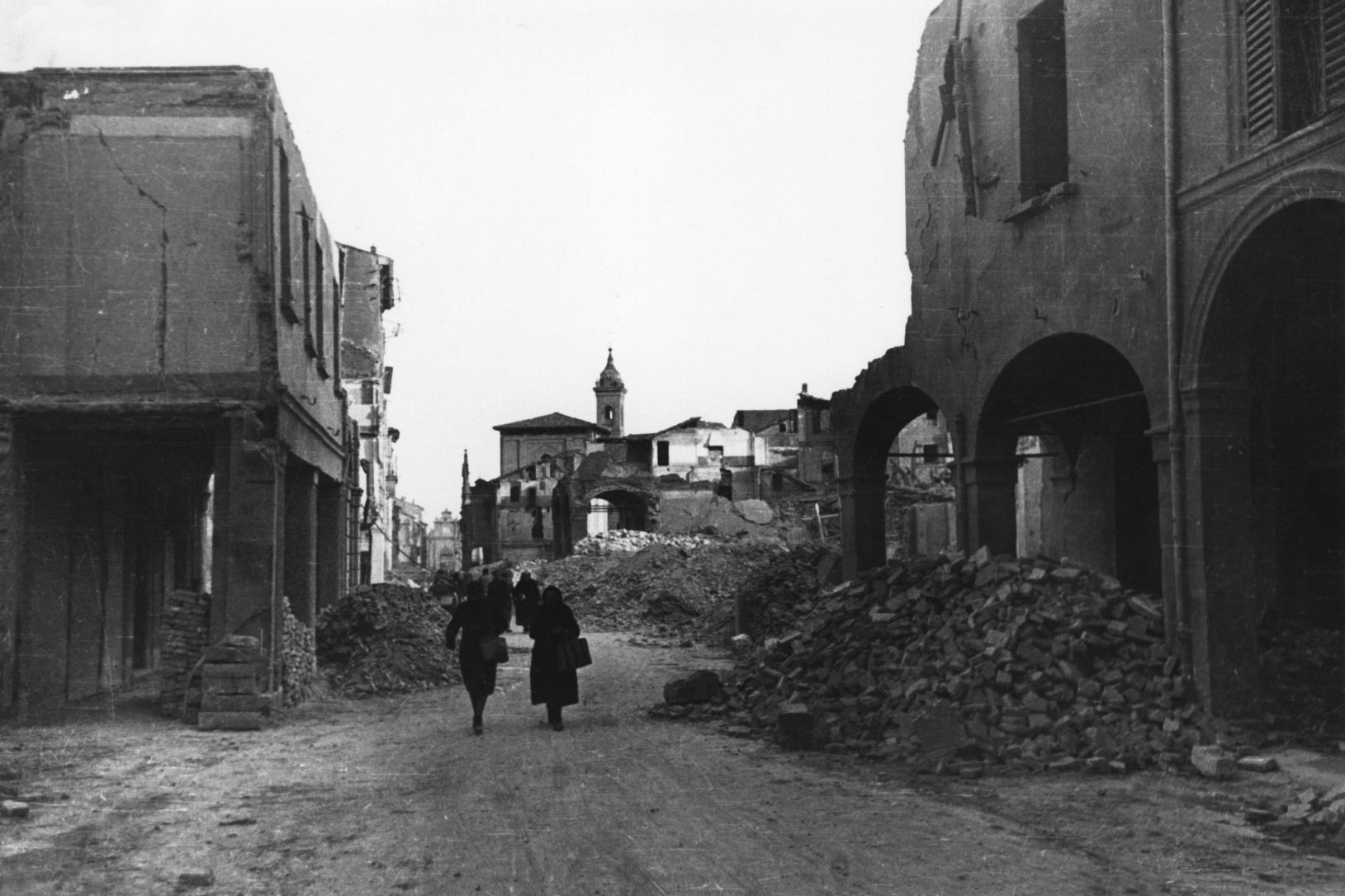 Via Lame 22, marzo 1944 ©Cineteca di Bologna