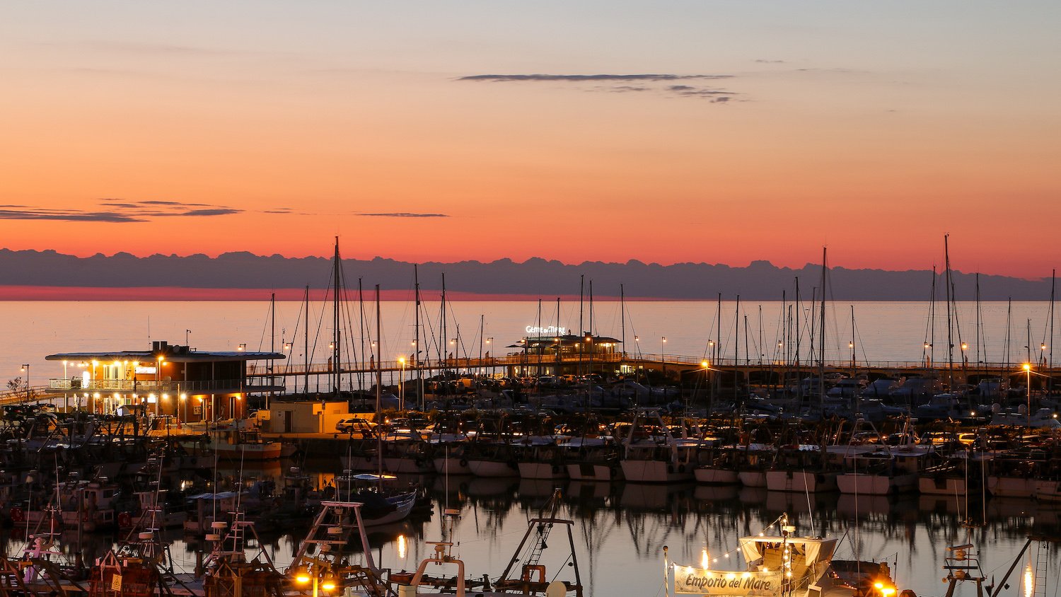 Tramonto sul porto di Cattolica (RN) | Foto © Archivio Comune Cattolica