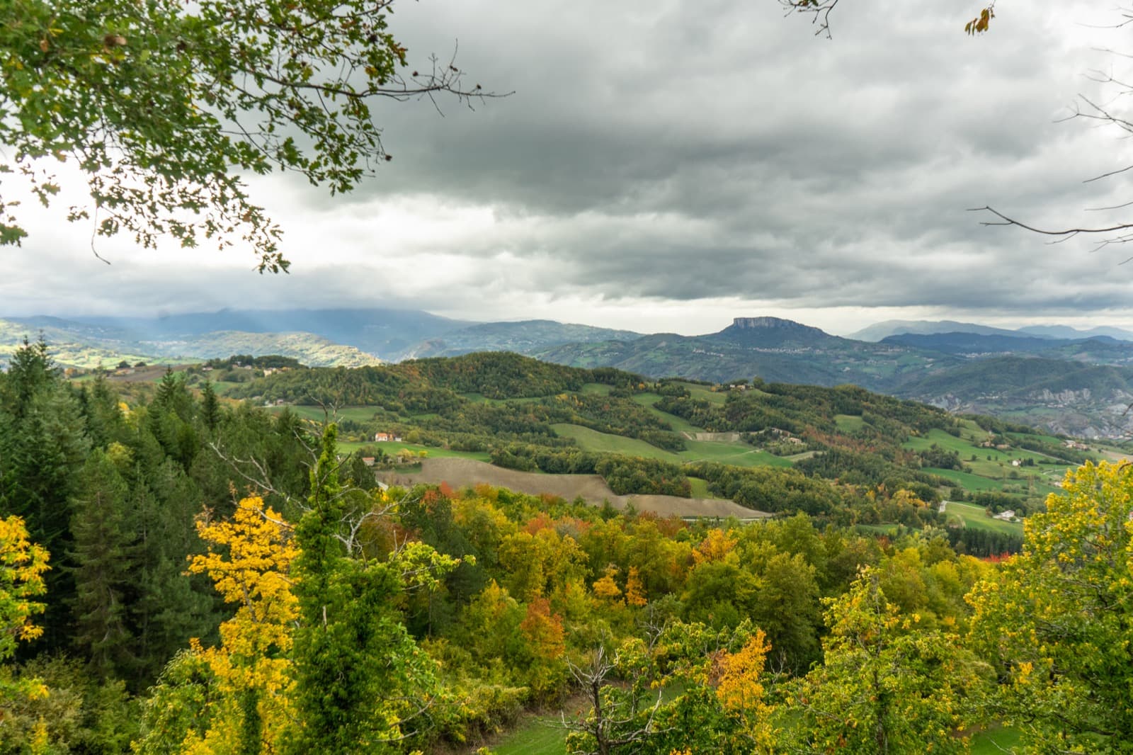 Pietra di Bismantova, panorama Teano Ph. Martina Santamaria @pimpmytripit