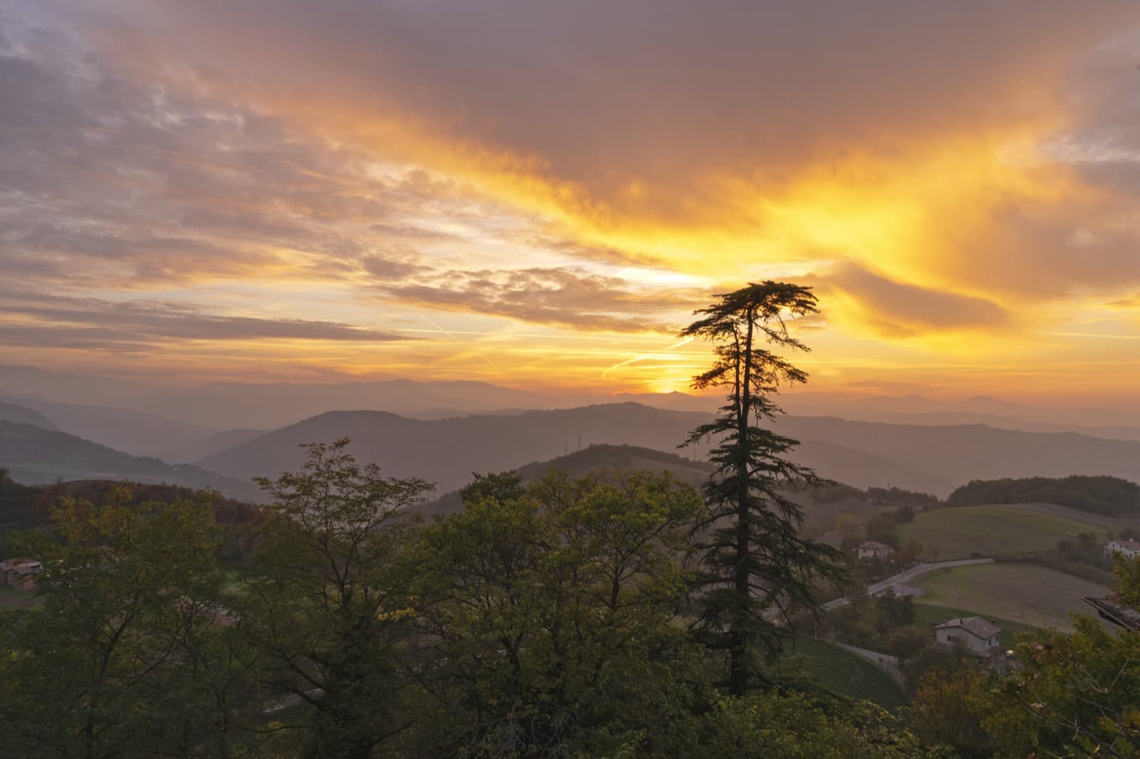 A charming slow journey along the Via Matildica del Volto Santo