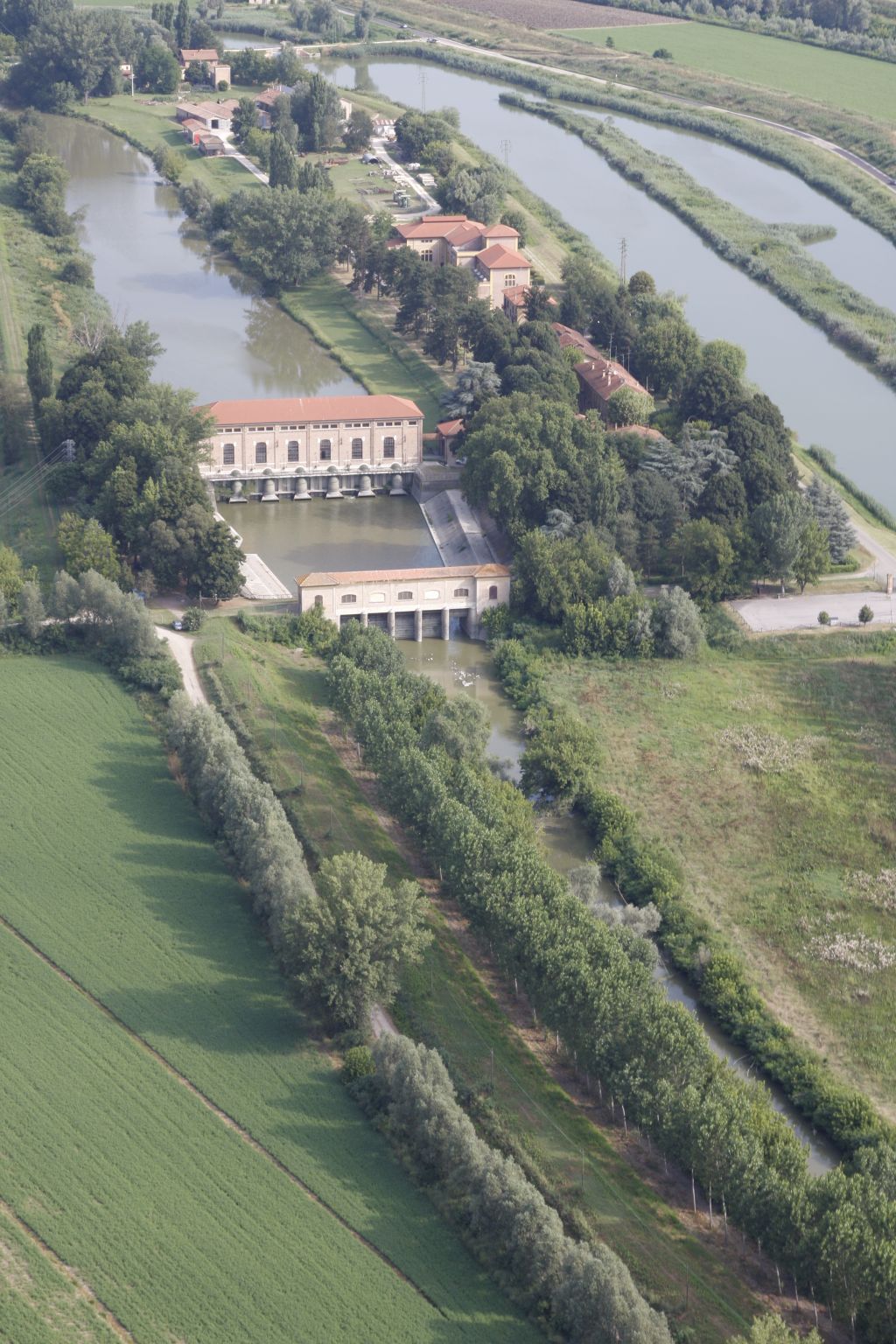Foto Festival della Natura • Obiettivo Natura IV, foto aerea Impianto idrovoro di Saiarino Museo della Bonifica ©Sergio Stignani