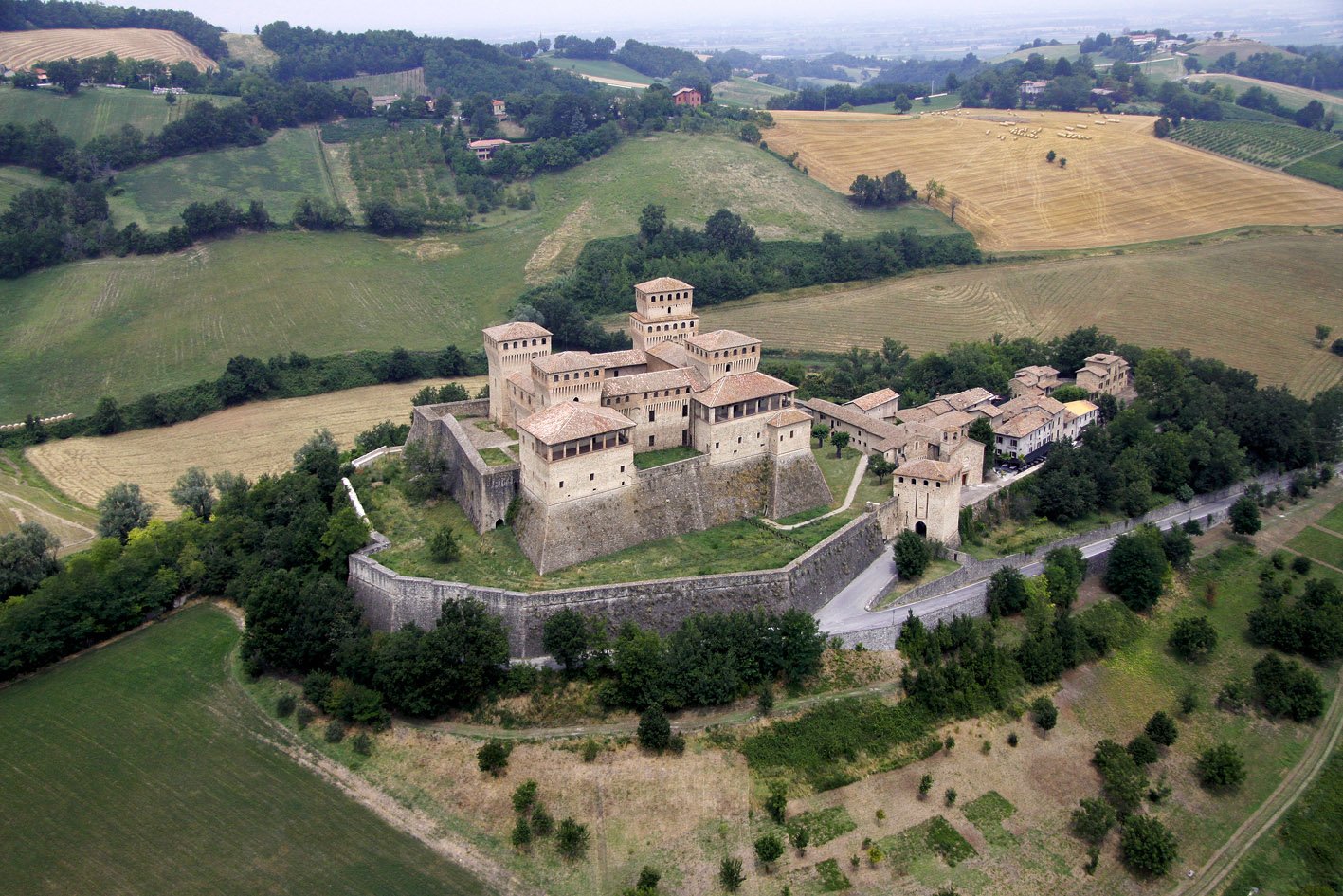 Langhirano (PR), Castello di Torrechiara