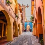 Dozza (BO), Vicoli del centro storico | Credit: Vivida Photo PC, via Shutterstock (solo per uso editoriale)