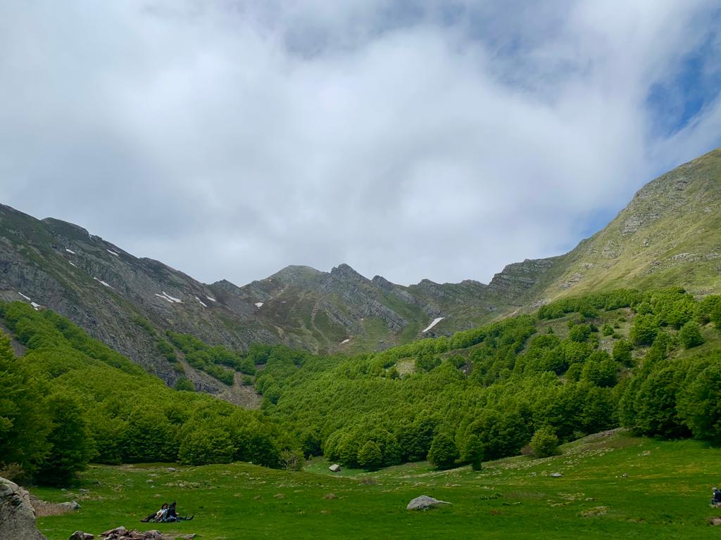 Escursione alle Sorgenti del Secchia, anfiteatro naturale