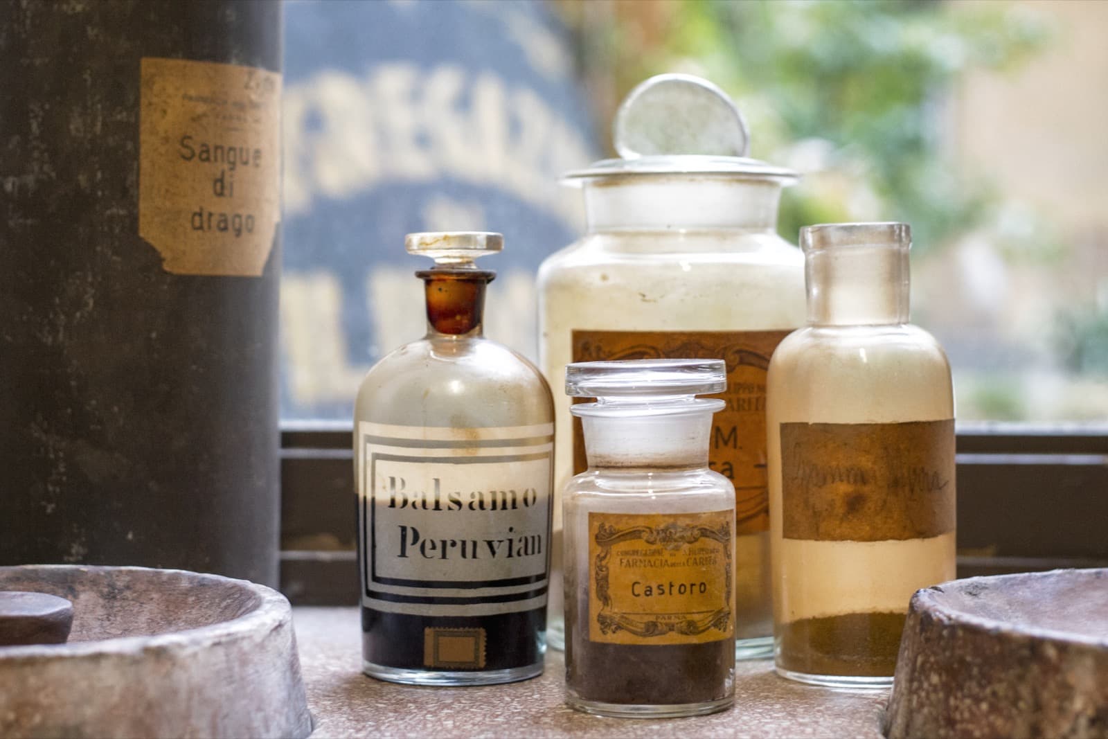 Antica Farmacia di San Filippo Neri, Parma Ph. FAI