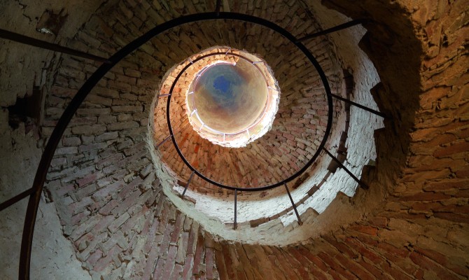 Gazzola (PC), Torrione del Castello di Rivalta, ph.turismo.it, CC_BY_NC_SA 3.0