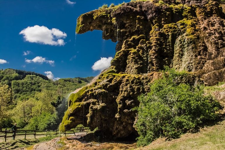 [Parlami di tER] Viaggio a Castel d’Aiano, tra grotte e case-torri medievali