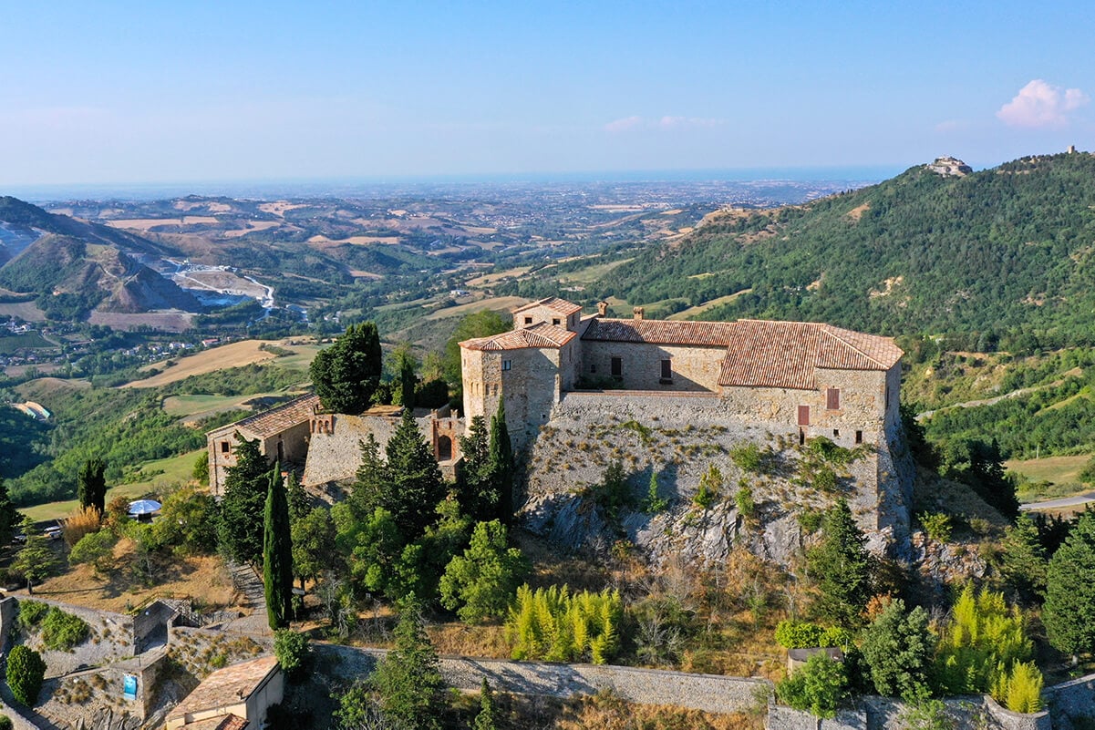 The spooktacular castle of Montebello (Rimini)