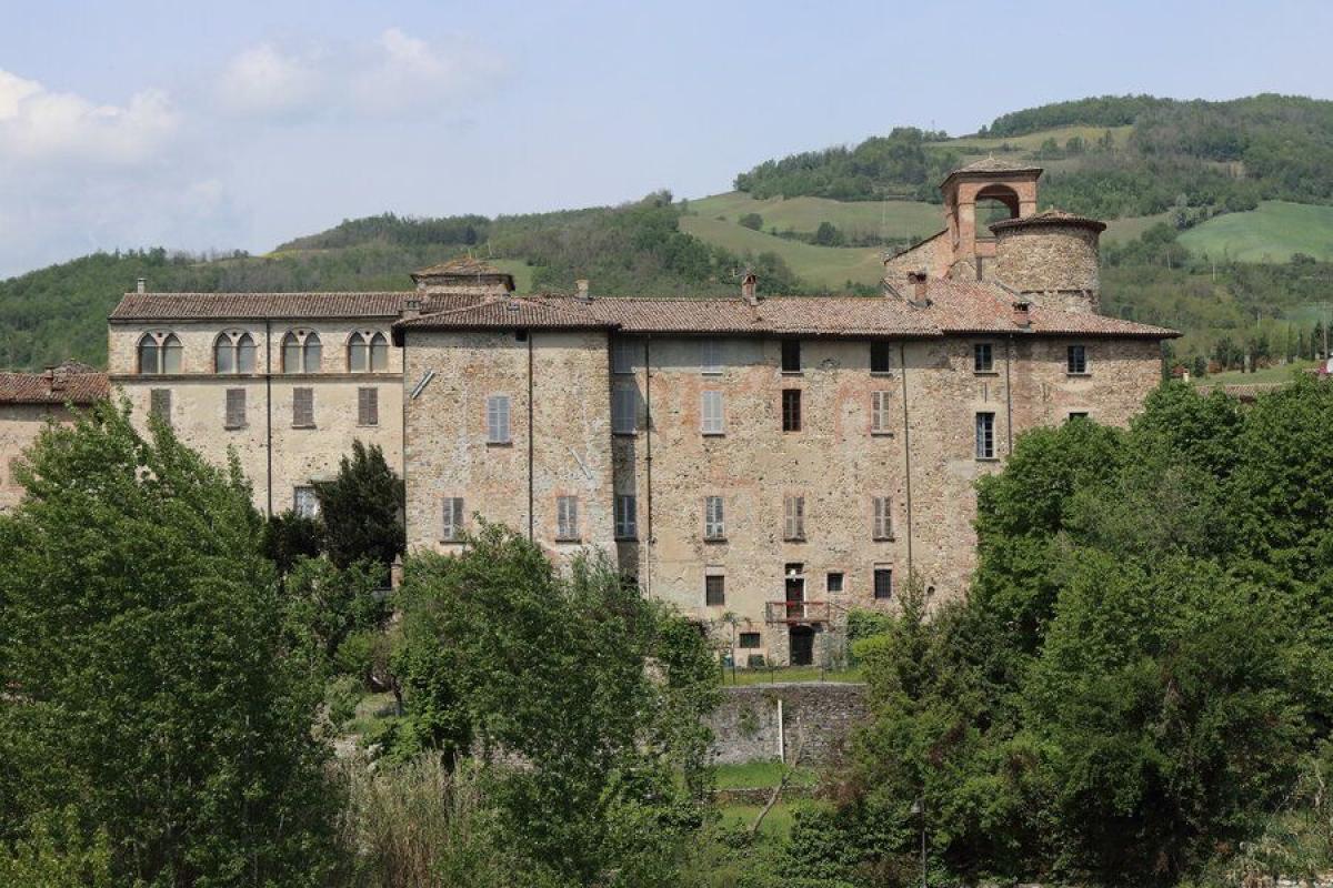 Castello di Travo Ph. Foto- Massimo Antoniotti (CAI Piacenza) via Tourer.it