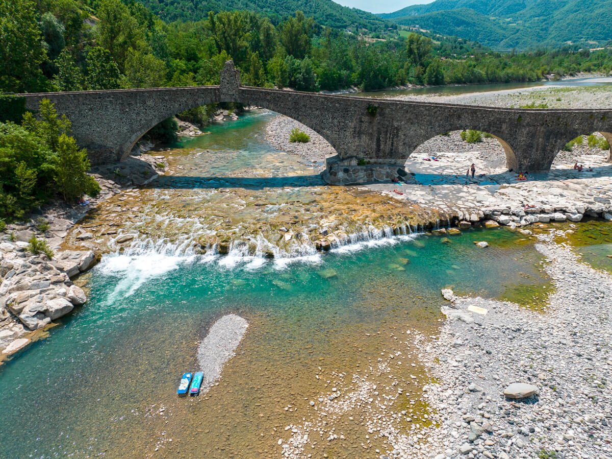 Bobbio (PC), Spiaggia sul fiume Trebbia