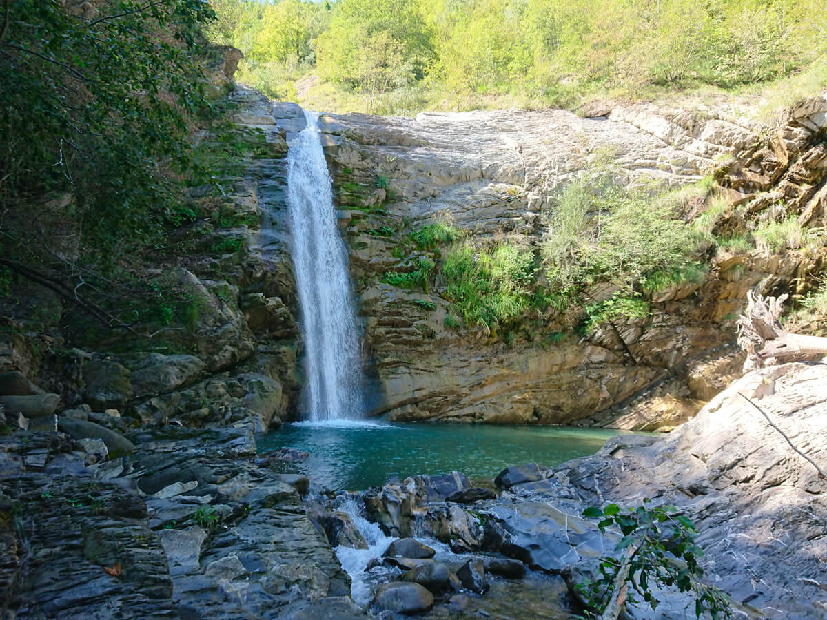 Villa Minozzo (RE), Cascata del Golfarone 