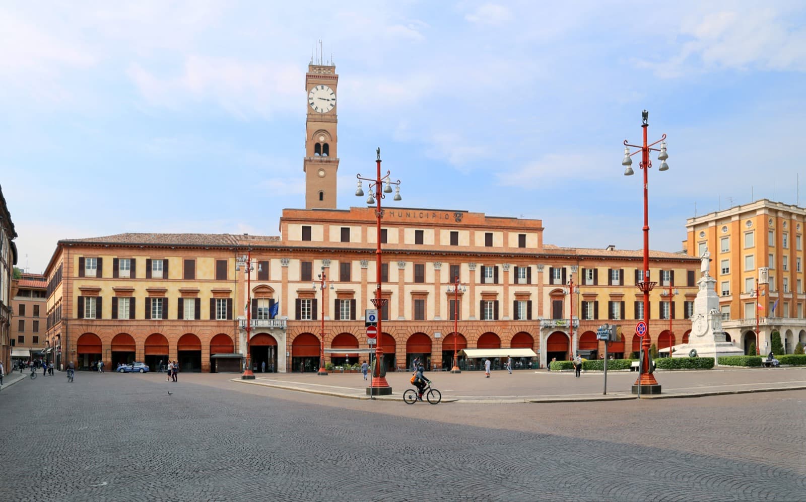 Forlì, Piazza Saffi | Ph. Sailko