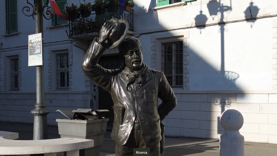 Brescello, Statua di Peppone | Ph. Archivio IAT Bassa Reggiana