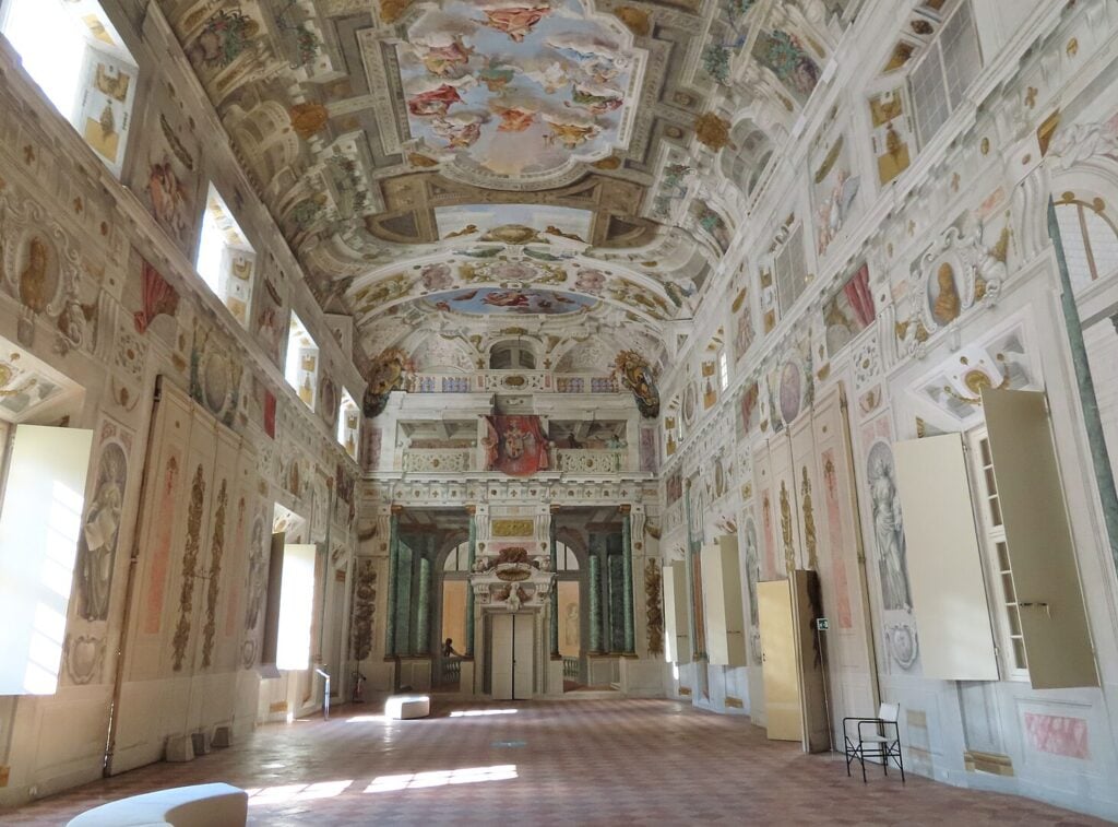 Sassuolo, Palazzo Ducale, Salone delle Guardie Ph. Parma1983 via wiki